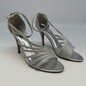 Women’s Silver Glitter Heels  Taxi Jessica-01, Size 8 (Like new)